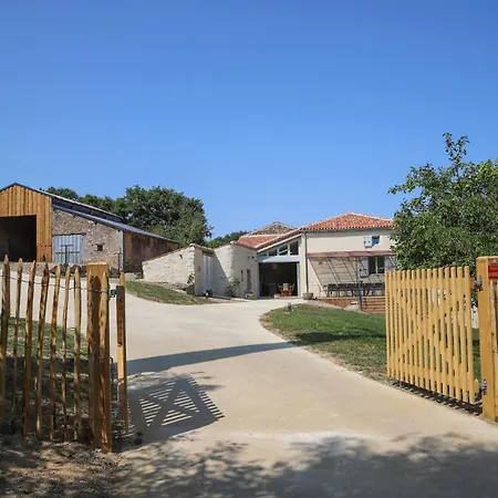 Le Moulin Des Etrebieres *