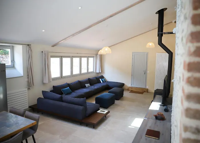 فيلة Le Moulin Des Etrebieres