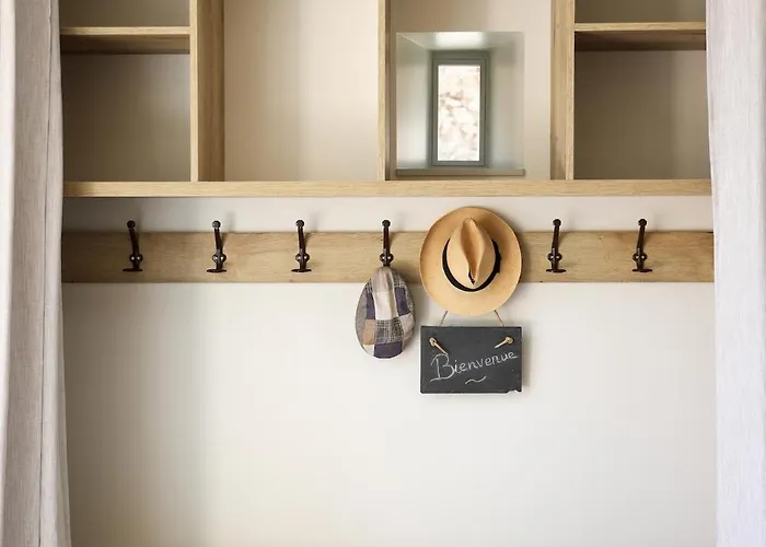 فيلة Le Moulin Des Etrebieres