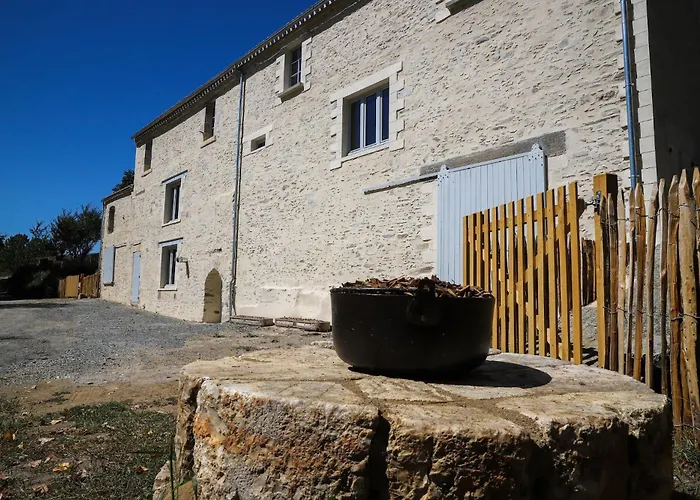 Le Moulin Des Etrebieres فيلة